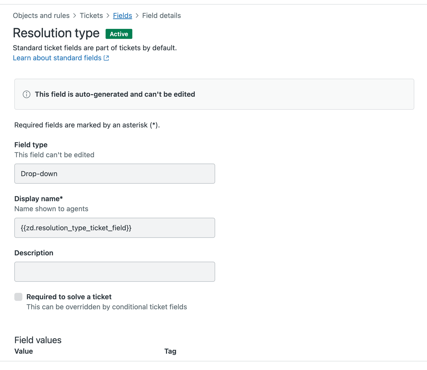 Page de détails du champ Zendesk avec les options de configuration pour un champ de ticket personnalisé