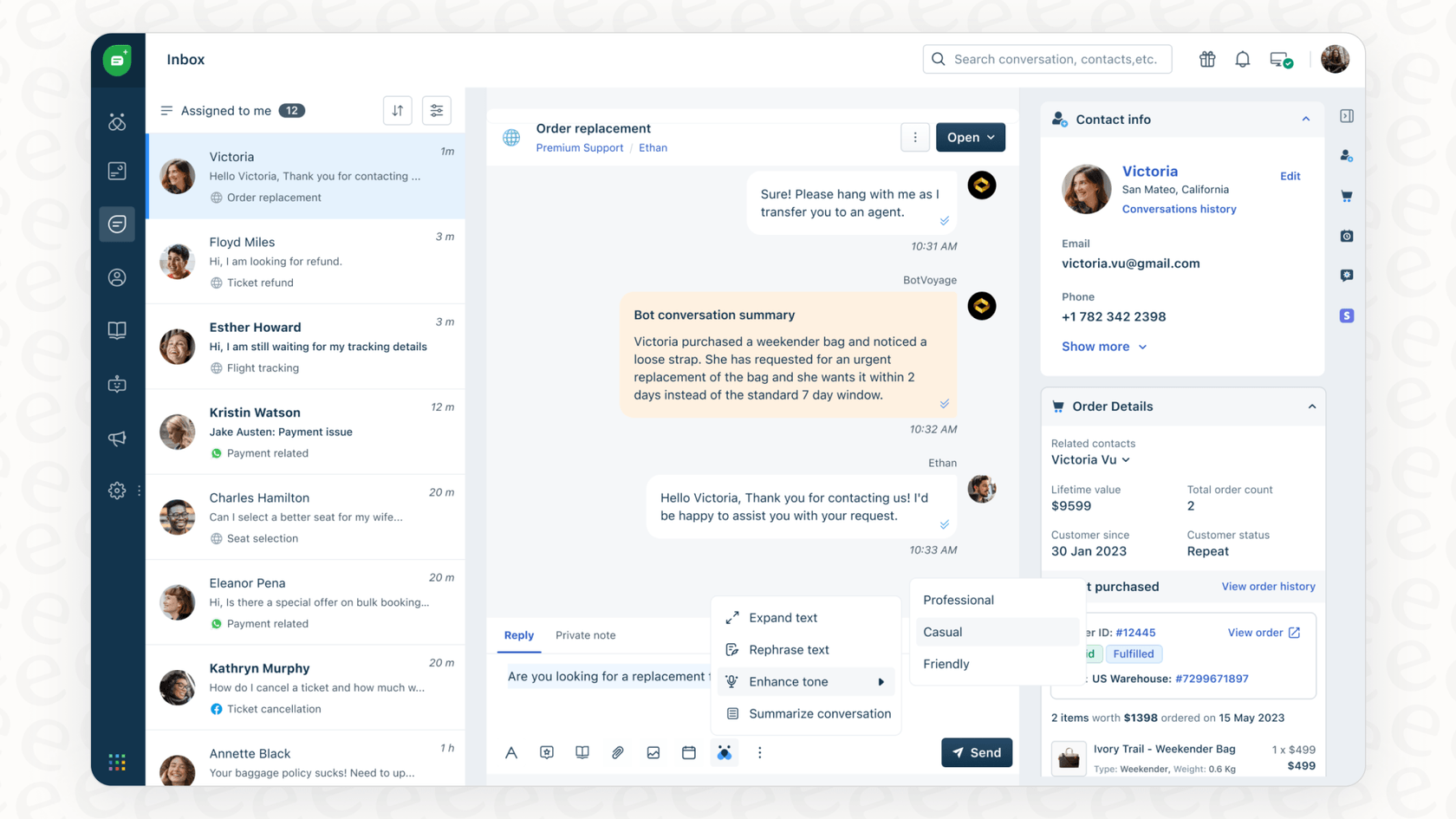Screenshot, der zeigt, wie der Freshdesk AI Tone Enhancer im Ticket-Editor funktioniert.