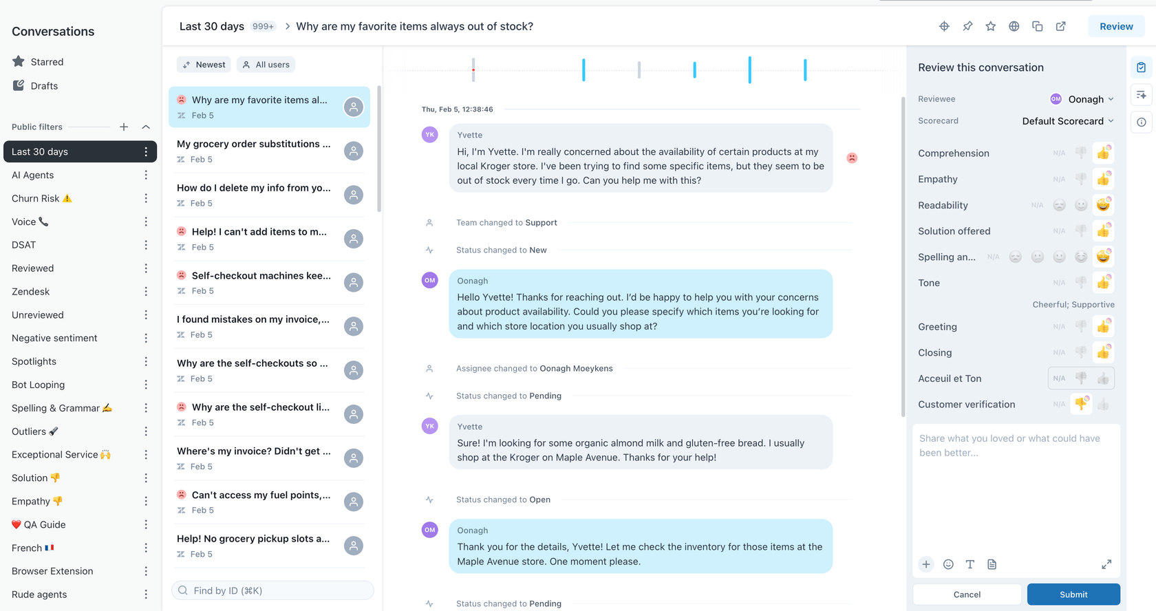 Zendesk Konversationsüberprüfungsschnittstelle mit QA-Scorecard-Kriterien für die Agentenbewertung