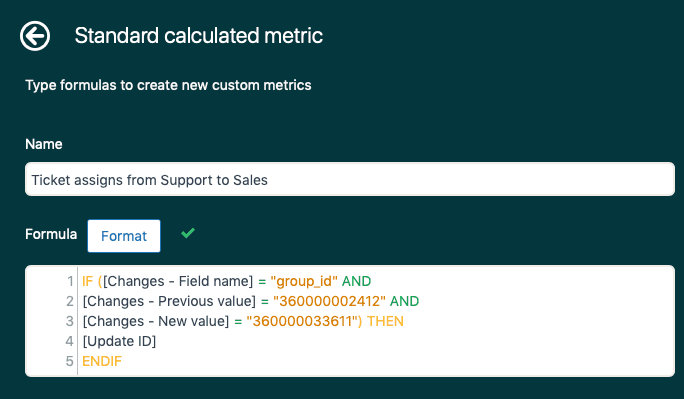 A interface de um produto para definir uma métrica personalizada para rastrear atribuições de tickets entre grupos específicos de suporte e vendas.