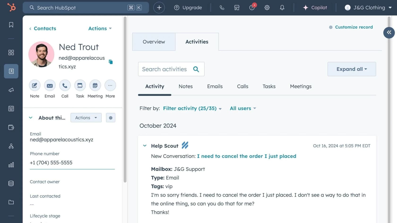 Help Scout の HubSpot マーケットプレイスのリスティングに示されている、HubSpot コンタクトのアクティビティタイムライン内に表示された Help Scout の会話