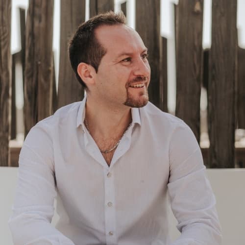 Global Pay elige a eesel AI como su experto en conocimiento de Confluence