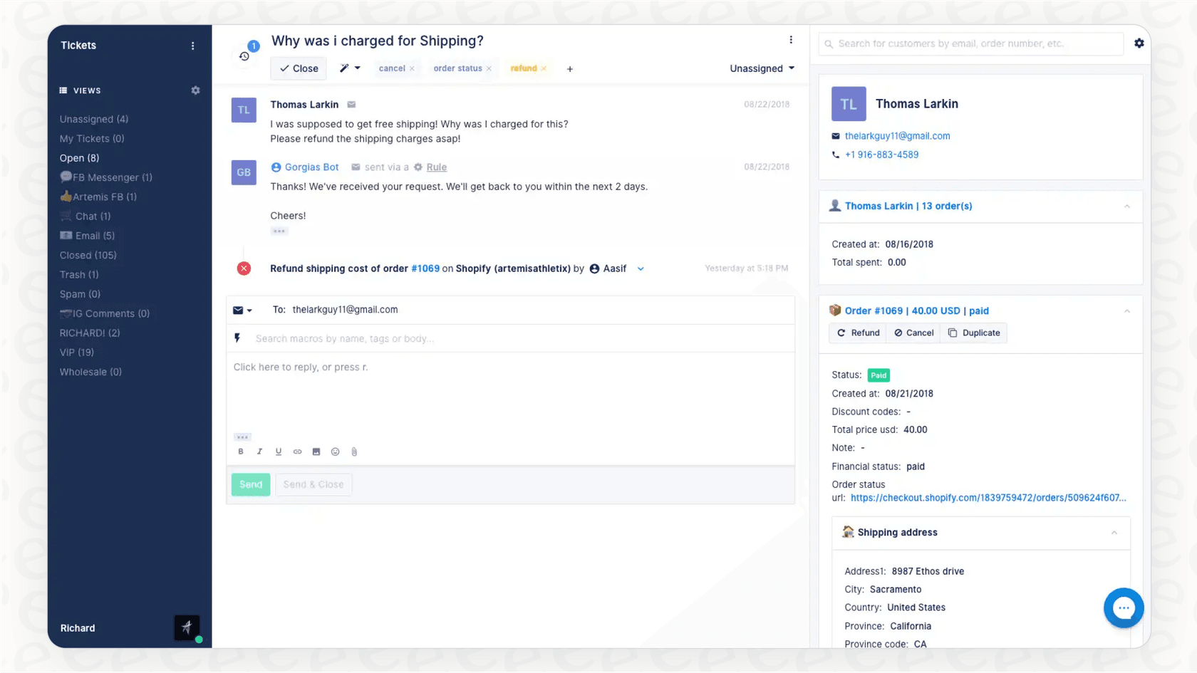 Uma captura de tela do software de help desk para ecommerce Gorgias mostrando sua integração profunda com o Shopify, com dados de pedidos do cliente exibidos diretamente ao lado do ticket de suporte.