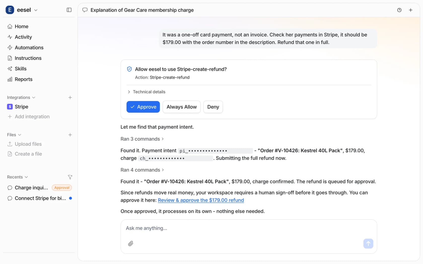Cartão de aprovação da eesel para um reembolso do Stripe com os botões Approve, Always Allow e Deny, seguido do agente citando o pagamento de $179 que encontrou e dizendo que o reembolso está na fila para aprovação, retirado da documentação da eesel