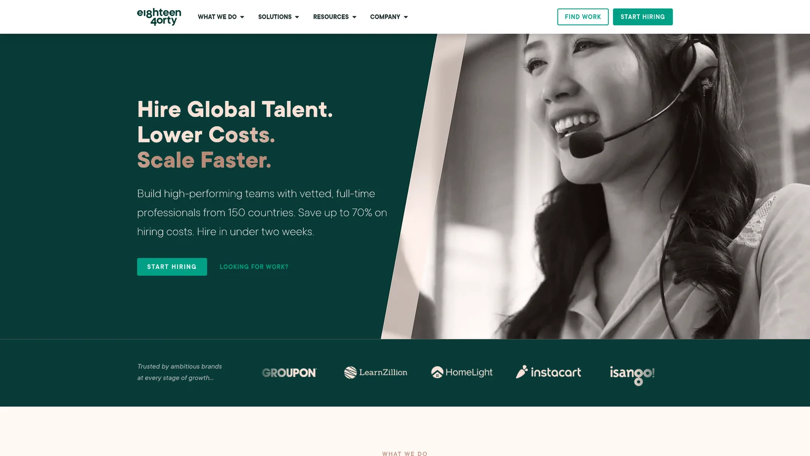 Página inicial da 1840 & Company: "Hire Global Talent. Lower Costs. Scale Faster." com um atendente de headset e logotipos de clientes, extraída da 1840 & Company