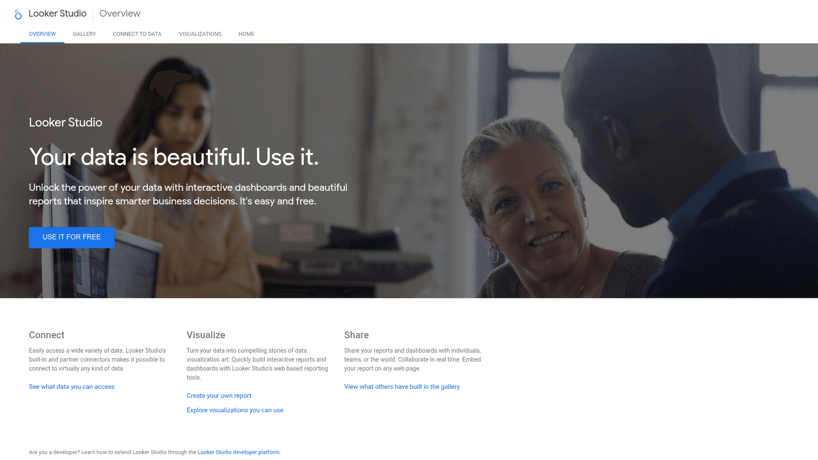 Una captura de pantalla de la página de destino de Google Looker Studio, una herramienta gratuita para crear informes de SEO para clientes.