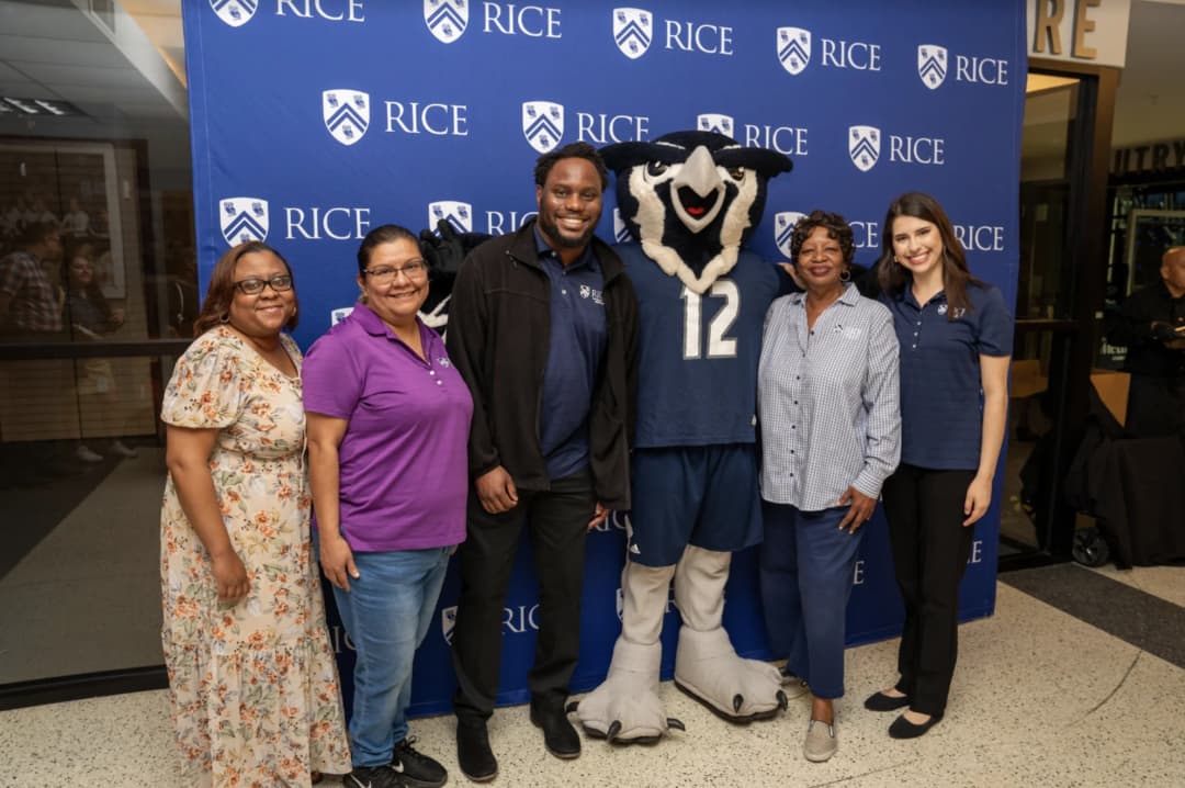 eesel AI se dirige vers le campus de l'Université Rice